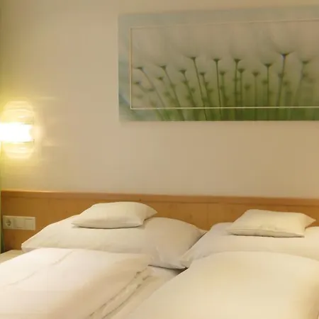 Maria Trost * גראץ